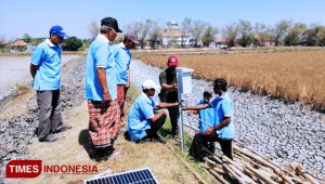 Kunjungan-lapangan-dan-instalasi-alat-2